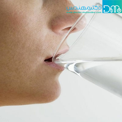 بایدها و نبایدهای غذایی برای افرادی که میگرن دارند nooshidaneab
