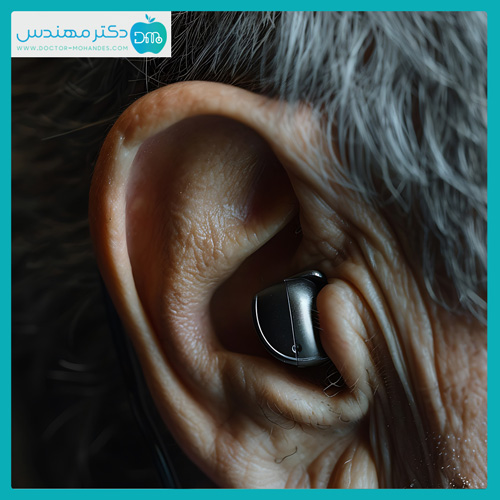 راهنمای جامع سمعک: از انتخاب و خرید تا تنظیم و نگهداری | هرآنچه باید بدانید 3 سمعک داخل گوشی